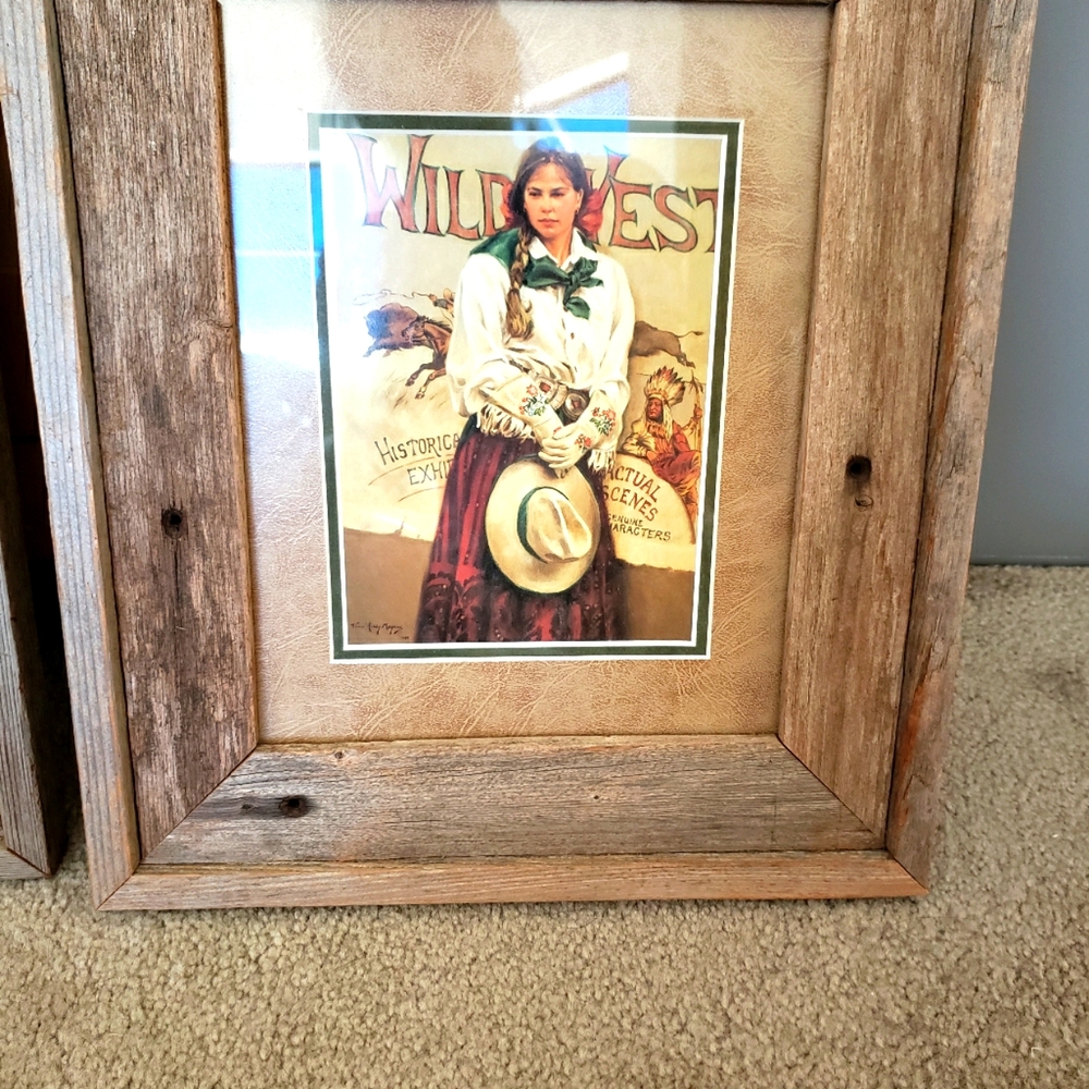 EUC Rustic reclaimed barn wood framed picture.Western/Cowgirl themed. Very cute!